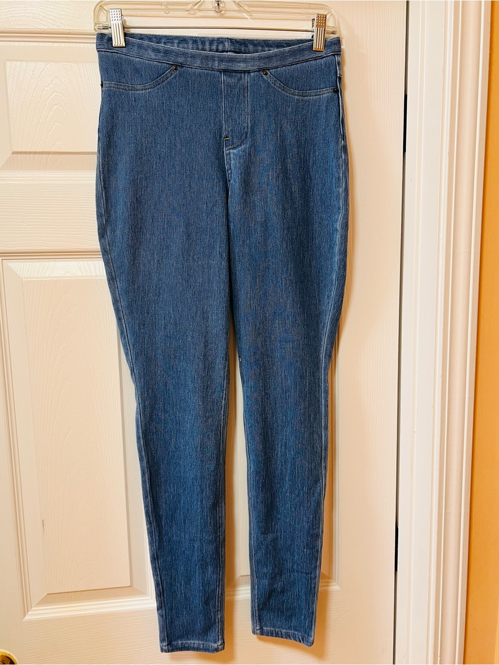 HUE Denim Jeggings Small Blue Pull On Stretch Skinny Jeans
